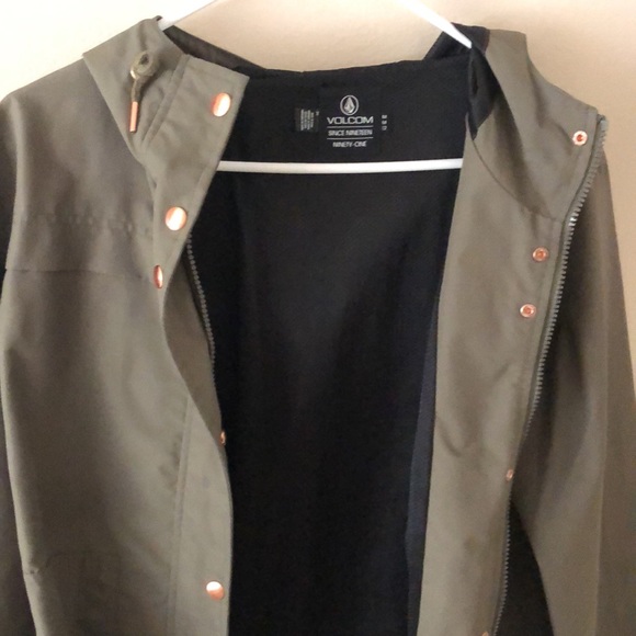 Volcom Tech Jacket - Picture 3 of 7